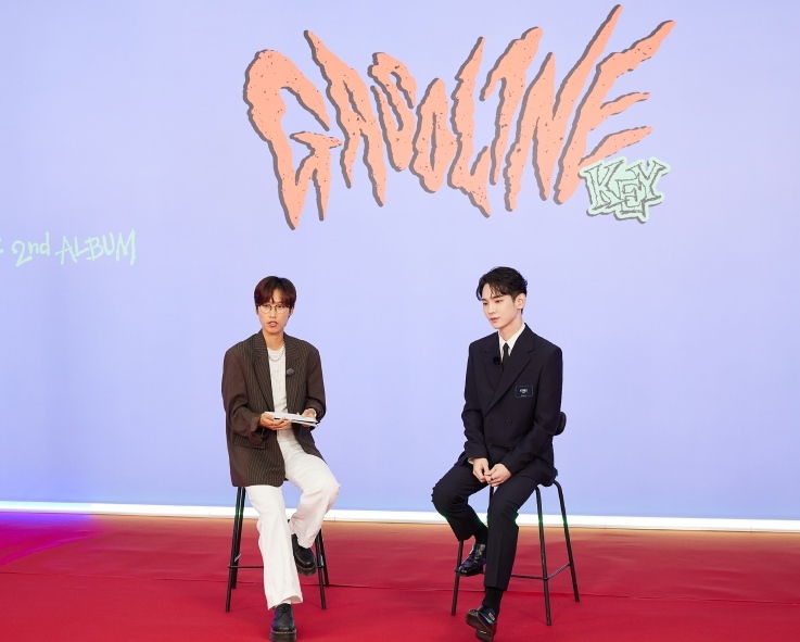 KEY tại buổi họp báo ra mắt album mới. (Ảnh: SM Entertainment)