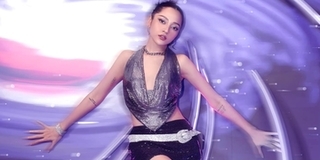 Bảo Anh liên tục gặp vấn đề về trang phục khi dự sự kiện