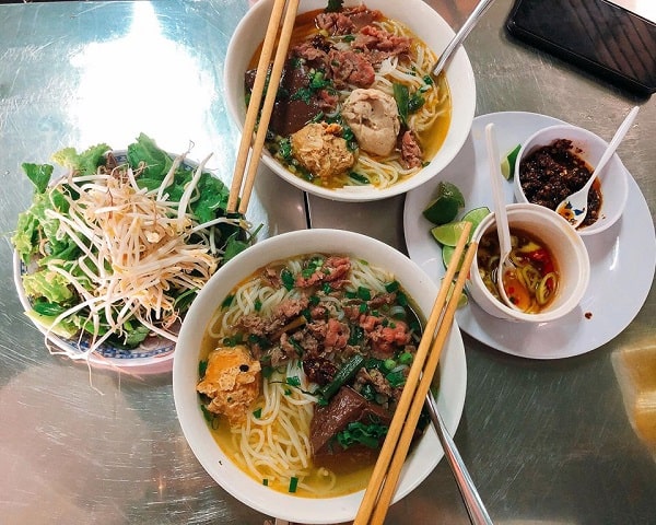 Những món Än Äặc sản Huế nên thưá»ng thứ