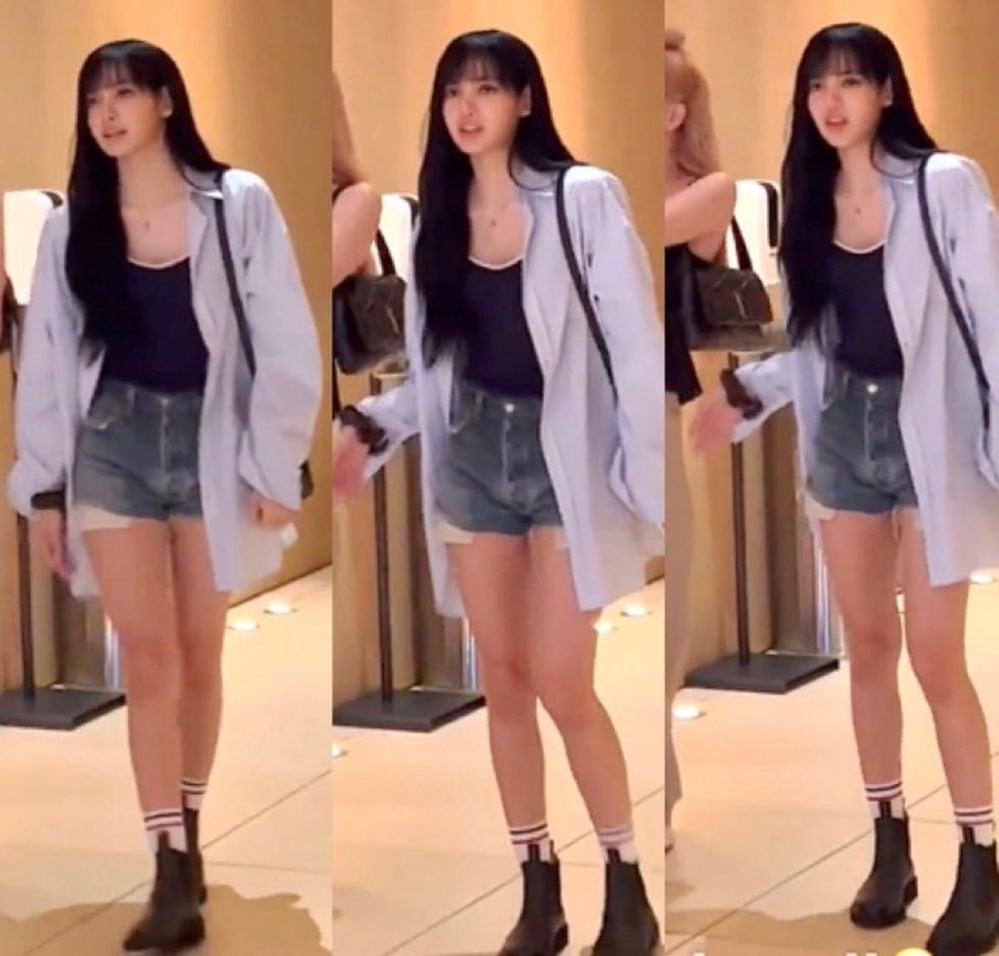 Lisa có chiều cao chỉ 1m67 nhưng khả năng "hack dáng" cực đỉnh qua ảnh camera thường. (Ảnh: Twitter @liliworld)