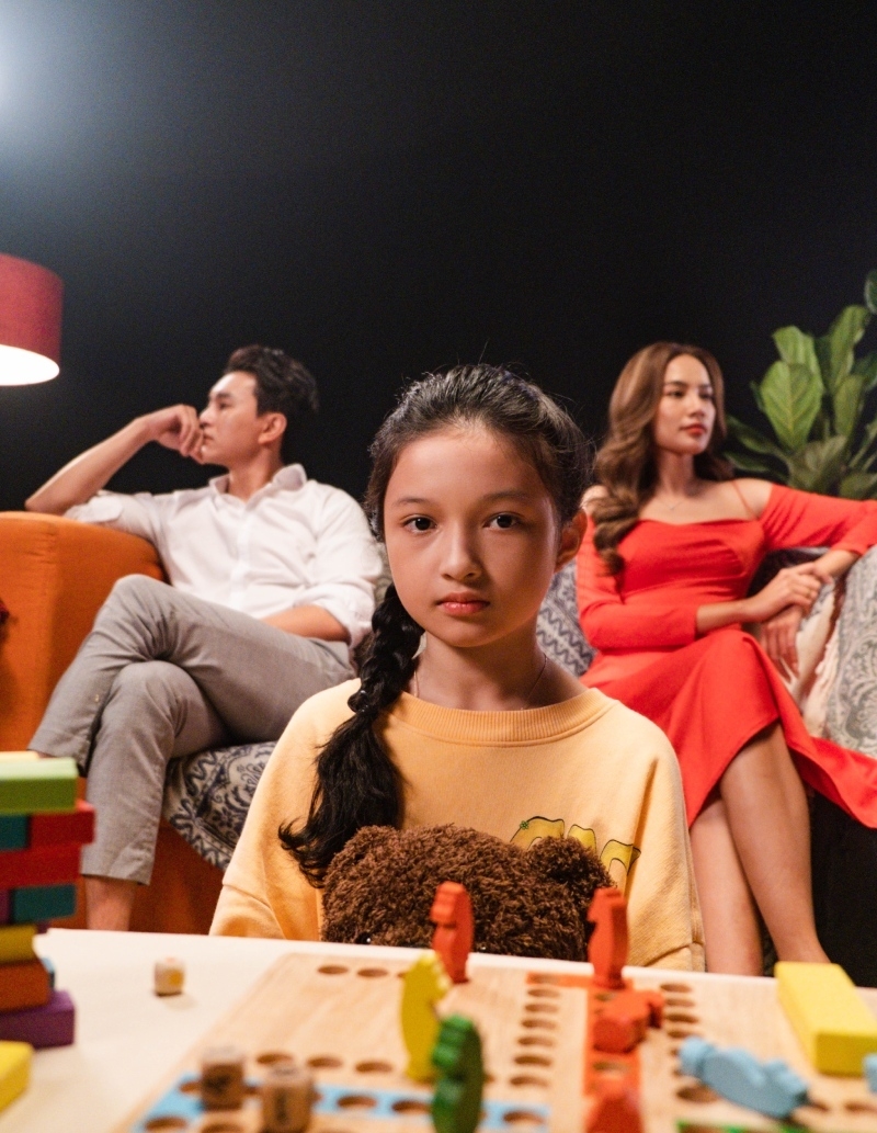 MV là lời nhắc nhở đến phụ huynh. (Ảnh: Hamlet Trương)