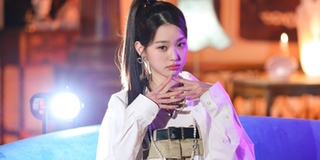 Wonyoung (IVE) đúng chuẩn "thần tượng nhà người ta"